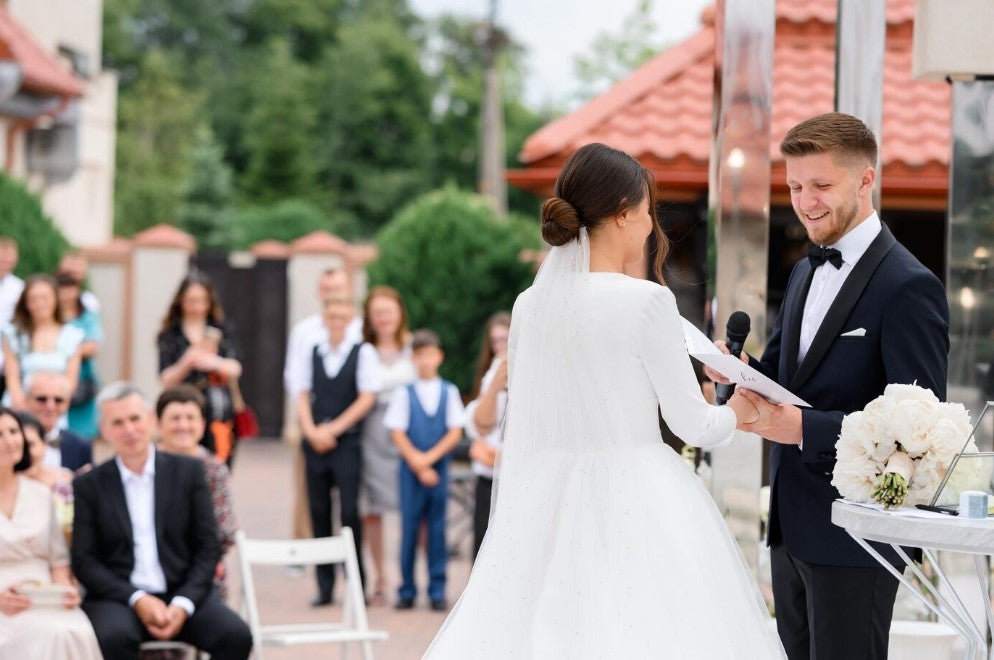 How to write wedding vows?